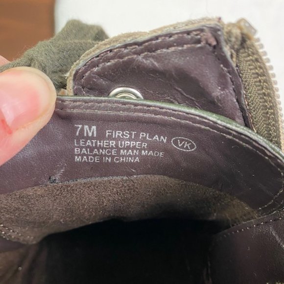 Aerosoles First Plan Suede Leather Wedge Ankle Boots, size 7 - Picture 10 of 10